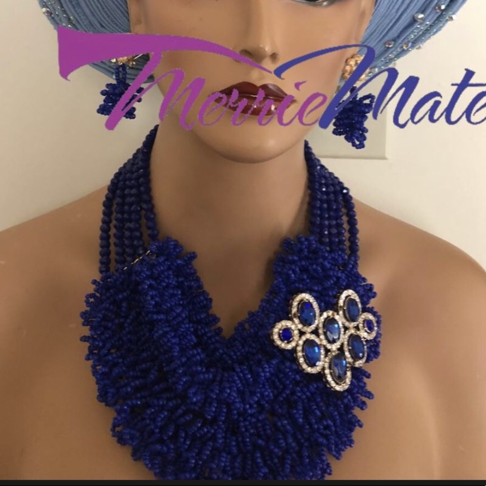 Bead Necklace - Picture 3 of 5